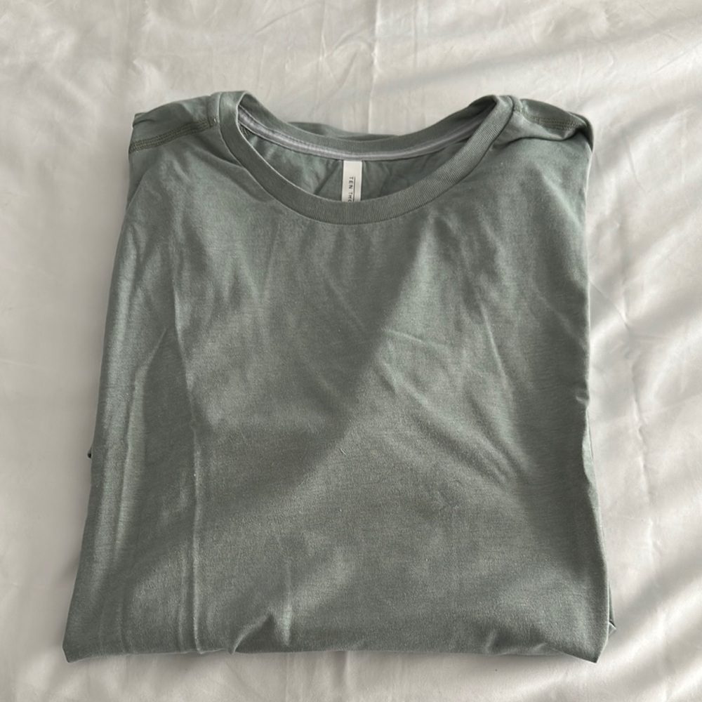 Men's Ten Thousand Classic Green Shirt, Size Large